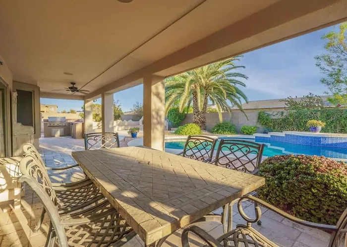 Casa De Palmas - Paradise Oasis With Dive Pool, Bbq & Fire Pit Goodyear